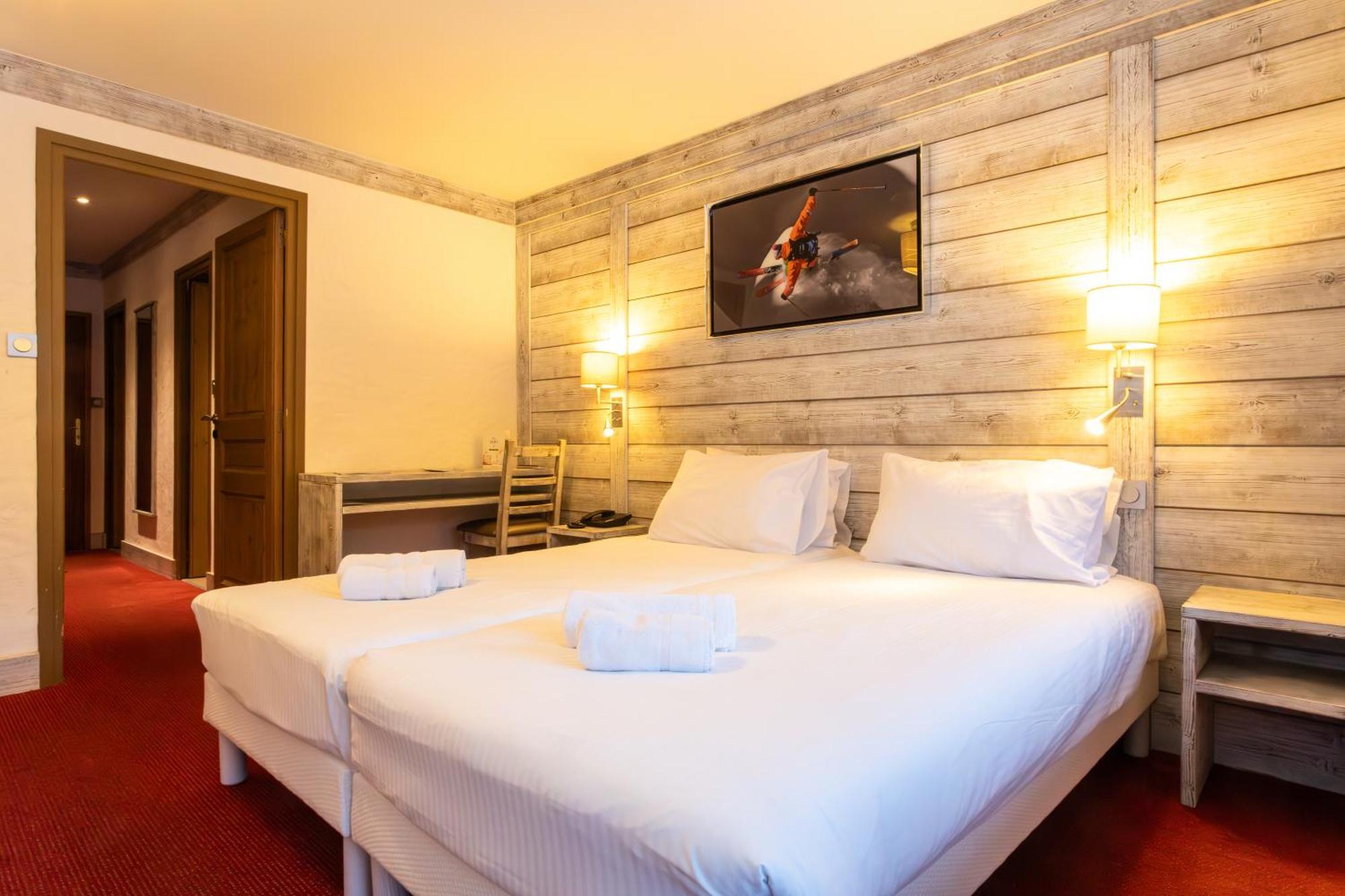 טיגנס Hotel L'Aiguille Percee מראה חיצוני תמונה