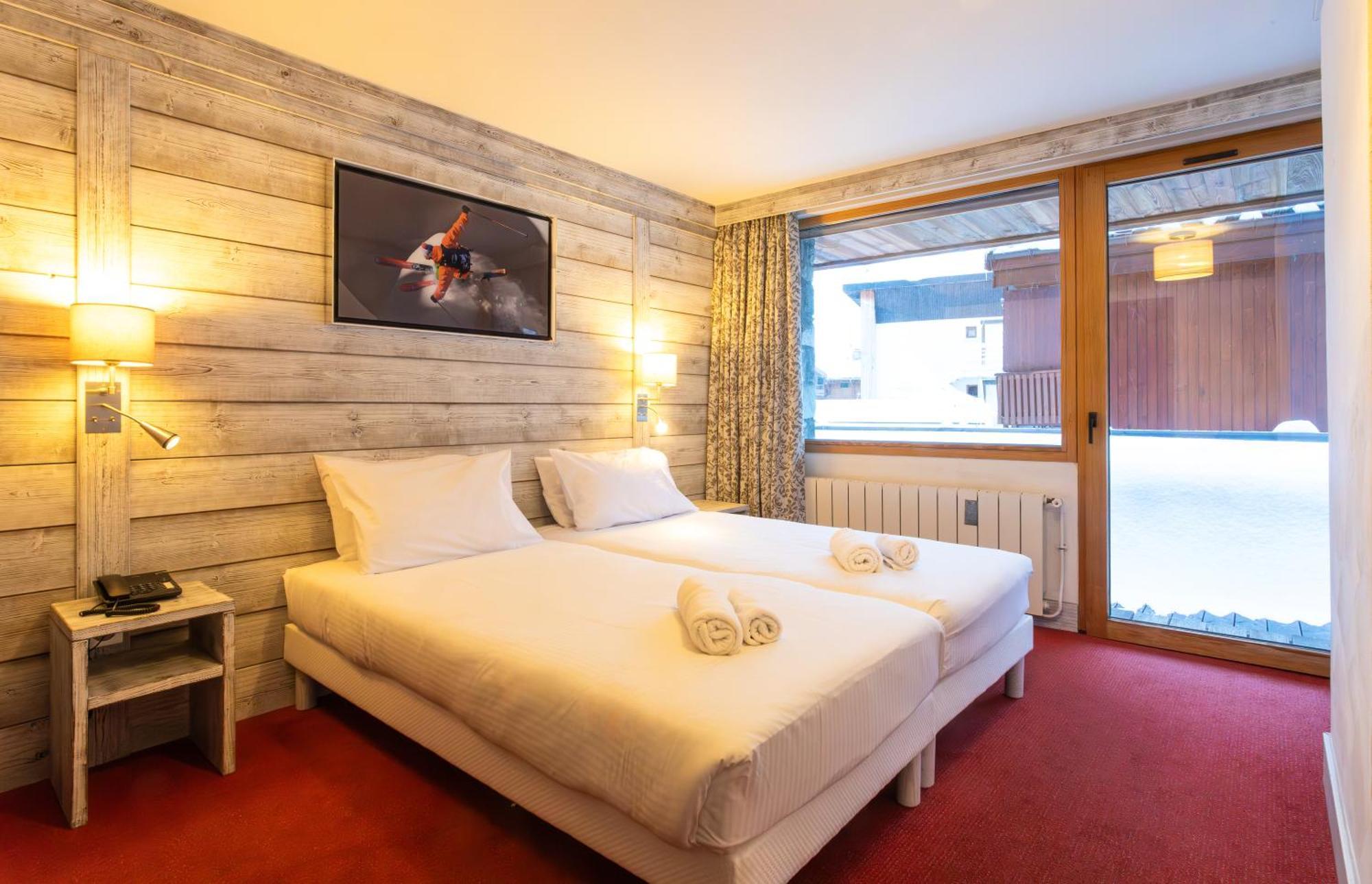טיגנס Hotel L'Aiguille Percee מראה חיצוני תמונה